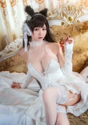 性感图片欧美_十万网红美女美酱